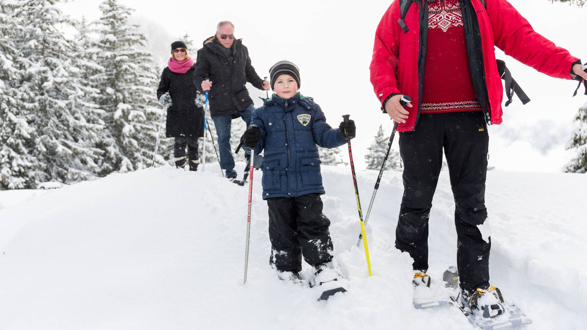 Schneeschuhwandern mit der Familie in Tirol