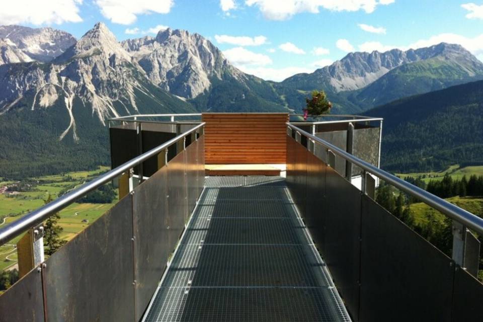 Aussichtsplattform bei der Tuftl-Alm - Familotel Kaiserhof