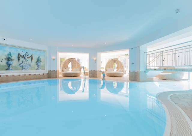 Familienpool im Familotel Kaiserhof