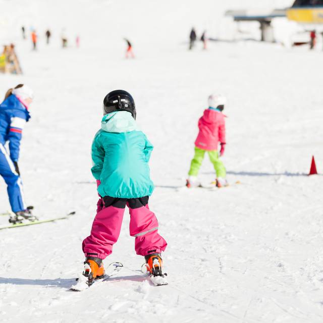 Hauseigene Kinderskischule im Familotel Kaiserhof