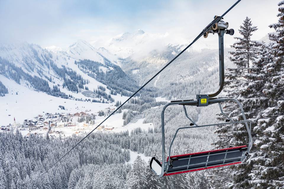 Sessellift in Tirol im Winter