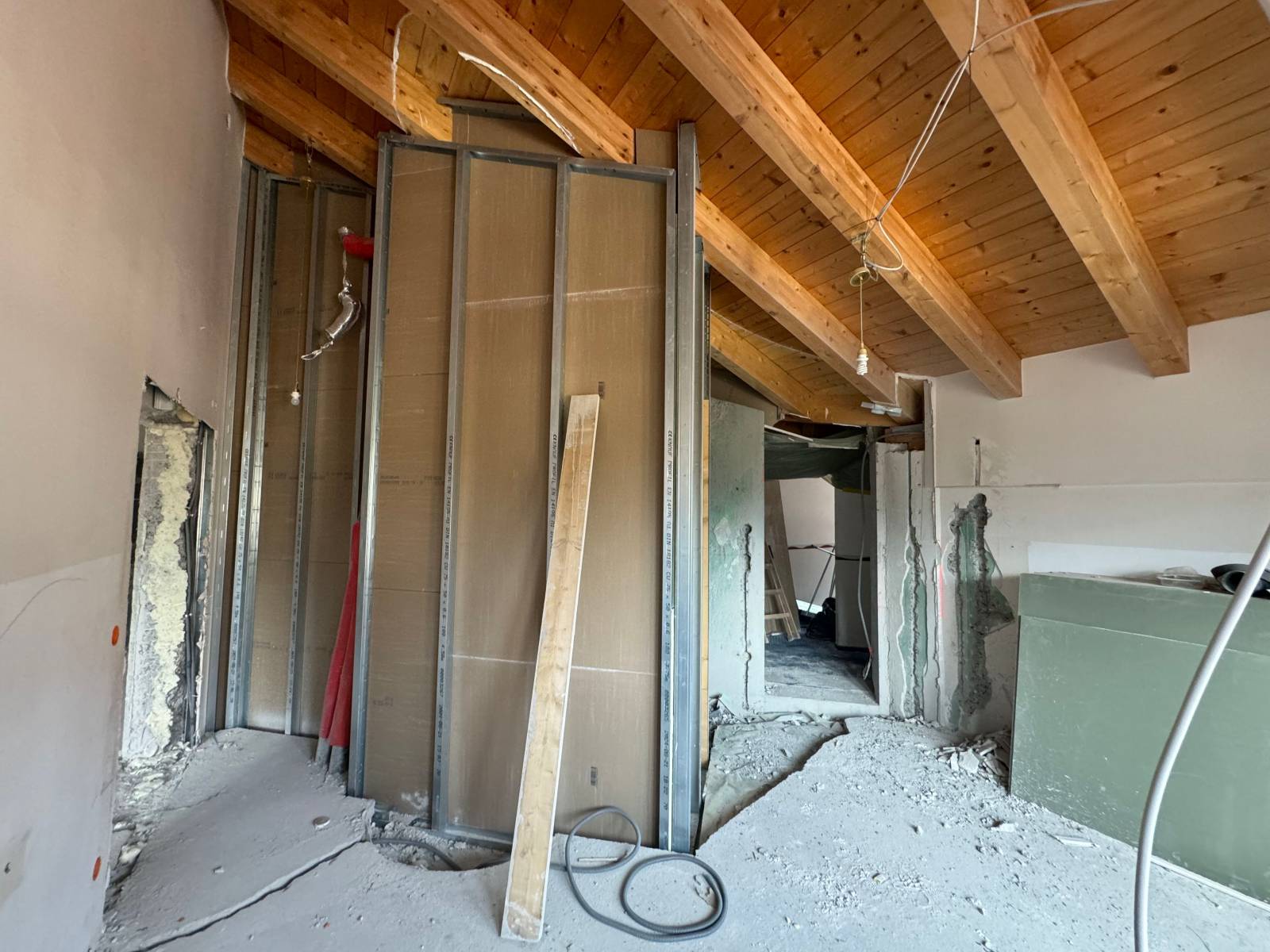 Die ersten Wände werden wieder aufgebaut Symbolfoto