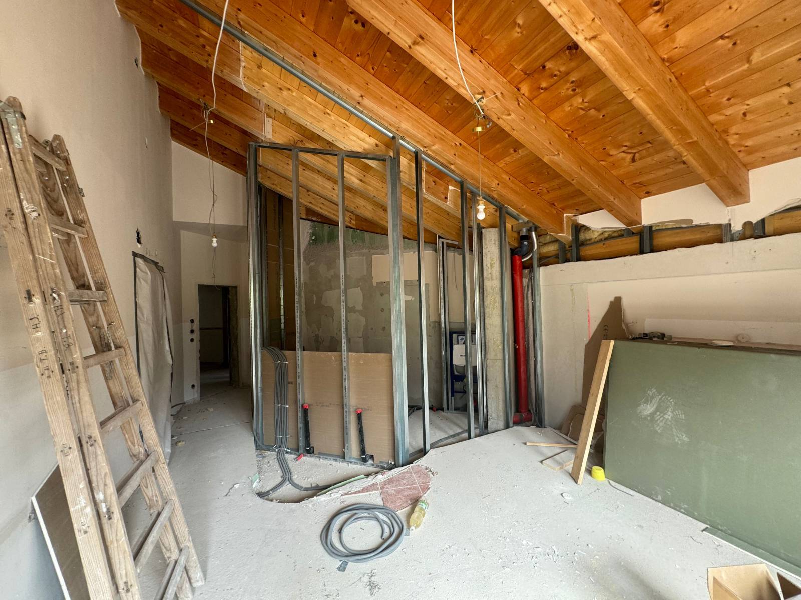 Die ersten Wände werden wieder aufgebaut Symbolfoto