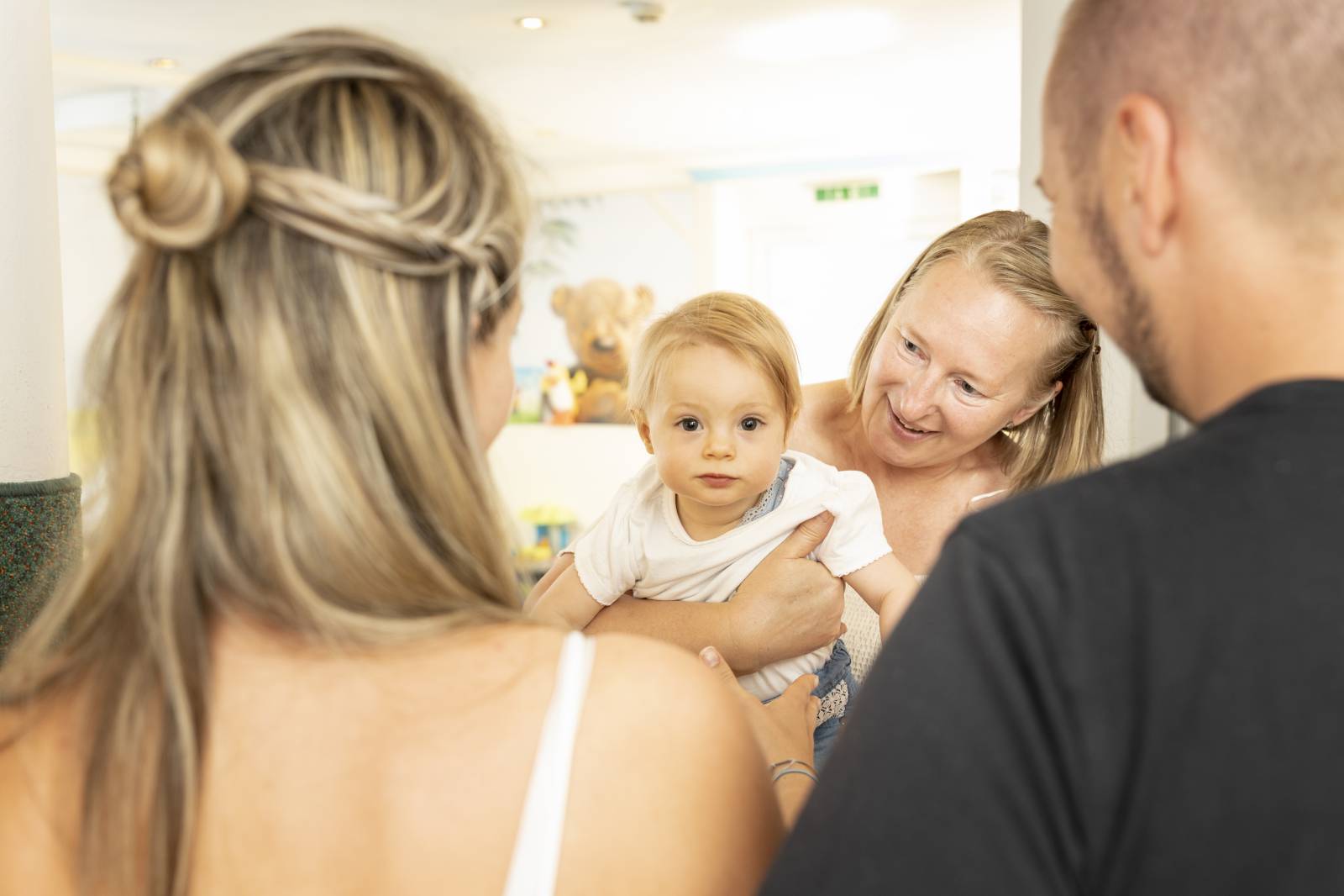 Babys erster Urlaub Symbolfoto